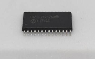 PIC18F252 I/SO SMD SOIC-28 8-Bit 40MHz Mikroişlemci - 1