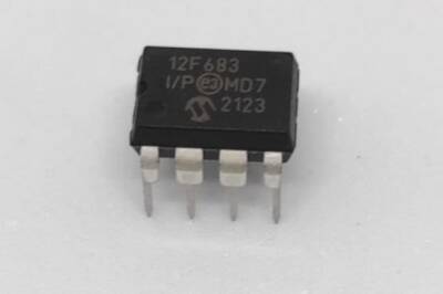 PIC12F683 I/P 8-Bit 20MHz Mikroişlemci DIP8 - 1