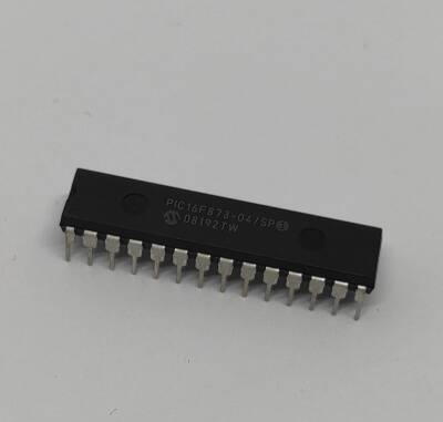 PIC16F873-04/SP SPDIP-28 8-Bit 20 MHz Mikroişlemci - 1